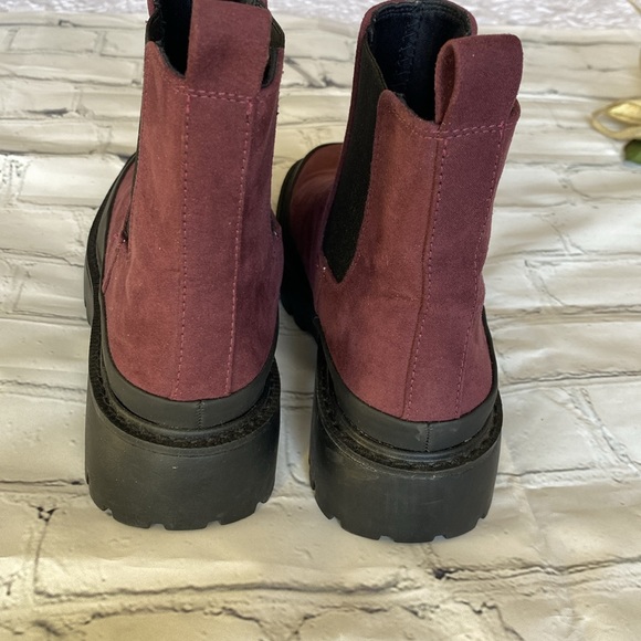 Nordstrom Rack Chunky Lug Sole Bellamy Chelsea Booties - Picture 7 of 12